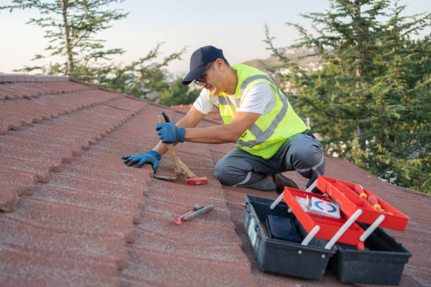Best Emergency Roof Repair  in De Witt, NY
